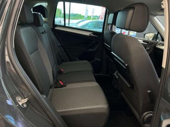 VOLKSWAGEN TIGUAN 2.0 Tiguan SE Nav TDI BlueMotion Technology 4Motion Semi-Auto 4W