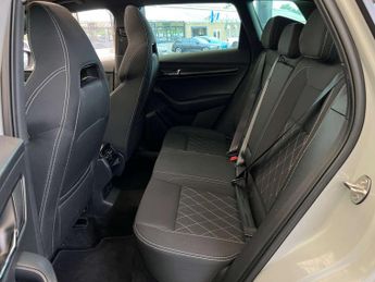 SKODA KAROQ 1.5 Karoq Sportline TSi Semi-Auto 5dr