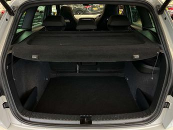 SKODA KAROQ 1.5 Karoq Sportline TSi Semi-Auto 5dr