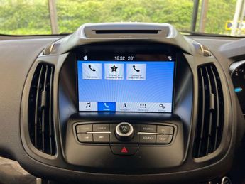 FORD KUGA 1.5 Kuga Titanium 4x4 Auto 4WD 5dr