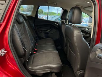 FORD KUGA 1.5 Kuga Titanium 4x4 Auto 4WD 5dr