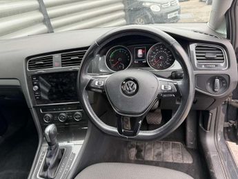 VOLKSWAGEN GOLF e-Golf 5dr