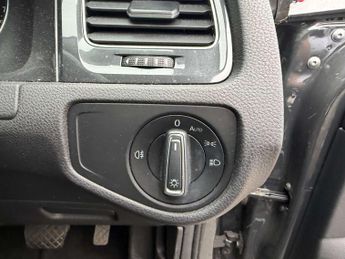 VOLKSWAGEN GOLF e-Golf 5dr