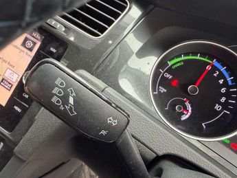 VOLKSWAGEN GOLF e-Golf 5dr