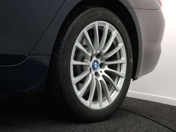 BMW 5 SERIES 2.0 530e SE Auto 4dr