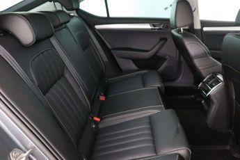 Skoda Superb 1.4 TSI iV 13kWh SE Technology Hatchback 5dr Petrol Plug-in Hybr