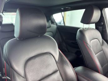 KIA SPORTAGE 2.0 Sportage GT-Line S CRDi ISG 4x4 Auto 4WD 5dr