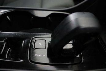 Volvo XC40 2.0 B3 MHEV Plus Dark SUV 5dr Petrol Hybrid DCT Auto Euro 6 (s/s