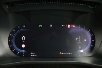 Volvo XC40 2.0 B3 MHEV Plus Dark SUV 5dr Petrol Hybrid DCT Auto Euro 6 (s/s
