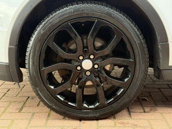 Land Rover Range Rover Evoque 2.0 TD4 HSE Dynamic SUV 5dr Diesel Auto 4WD Euro 6 (s/s) (180 ps