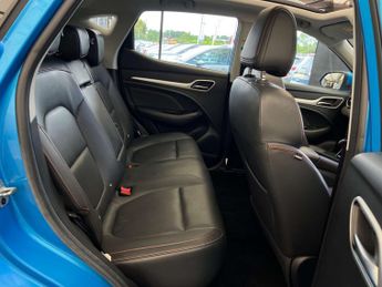 MG ZS MG ZS Trophy Connect EV 5dr