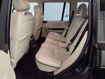 LAND ROVER RANGE ROVER 4.4 Range Rover Westminster TDV8 Auto 4WD 5dr