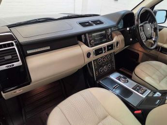 LAND ROVER RANGE ROVER 4.4 Range Rover Westminster TDV8 Auto 4WD 5dr