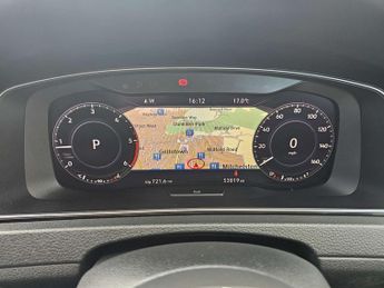 Volkswagen Golf 2.0 Golf R-Line TDI BlueMotion Technology Semi-Auto 5dr