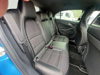 MERCEDES-BENZ A-CLASS 2.1 A200 Sport CDi Automatic 5dr *NATIONAL DELIVERY*