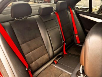 MERCEDES-BENZ C-CLASS 2.1 C220 AMG Sport+ CDi BlueEfficiency Auto 4dr