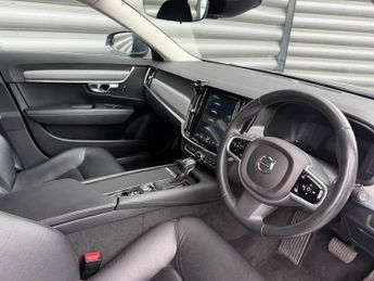VOLVO V90 2.0 V90 Momentum D4 Auto 5dr
