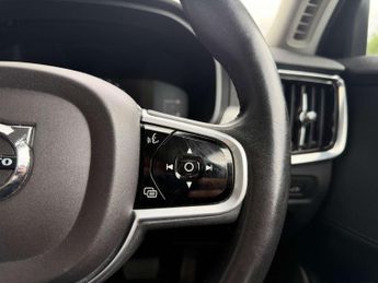 VOLVO V90 2.0 V90 Momentum D4 Auto 5dr