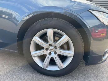 VOLVO V90 2.0 V90 Momentum D4 Auto 5dr