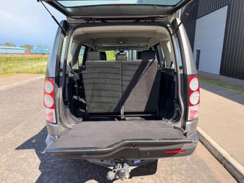 LAND ROVER DISCOVERY 3.0 Discovery HSE TDV6 Auto 4WD 5dr