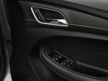 MG 5 MG5 Exclusive EV 5dr