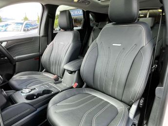 FORD KUGA 2.5 Kuga Vignale PHEV CVT 5dr