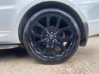 Land Rover Range Rover Sport 3.0 SD V6 HSE SUV 5dr Diesel Auto 4WD Euro 6 (s/s) (306 ps)