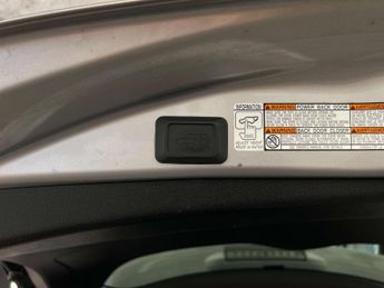 TOYOTA RAV4 2.5 RAV4 Business Edition+ HEV TSS 4x2 CVT 5dr