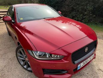 Jaguar XE 2.0 XE R-Sport D Auto 4dr