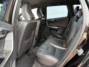 VOLVO XC60 2.4 XC60 R-Design Luxury Nav D4 AWD Auto 4WD 5dr