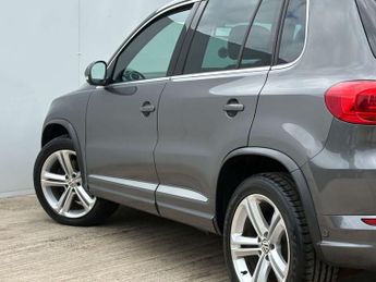 Volkswagen Tiguan 2.0 Tiguan R-Line Edition TDI BlueMotion Technology 4Motion Semi