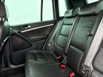 Volkswagen Tiguan 2.0 Tiguan R-Line Edition TDI BlueMotion Technology 4Motion Semi