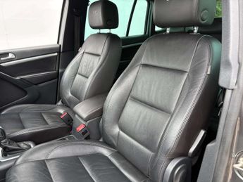 Volkswagen Tiguan 2.0 Tiguan R-Line Edition TDI BlueMotion Technology 4Motion Semi