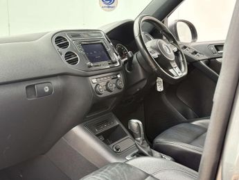 Volkswagen Tiguan 2.0 Tiguan R-Line Edition TDI BlueMotion Technology 4Motion Semi