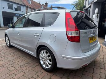 HYUNDAI I30 1.6 i30 Comfort CRDi 5dr