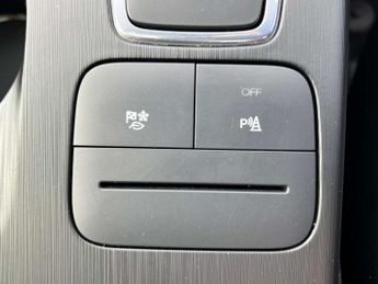 FORD KUGA 2.5 Kuga ST-Line X Edition HEV CVT 5dr