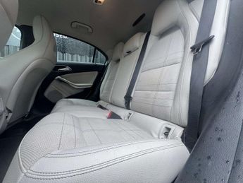MERCEDES-BENZ A-CLASS 1.8 A180 BlueEfficiency Sport CDi Auto 5dr