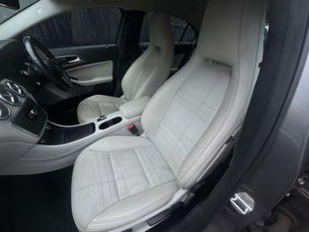 MERCEDES-BENZ A-CLASS 1.8 A180 BlueEfficiency Sport CDi Auto 5dr