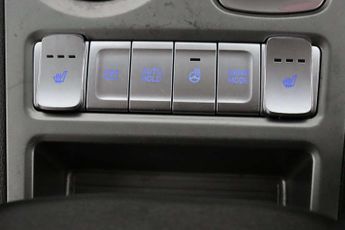 Hyundai KONA 39kWh Premium SUV 5dr Electric Auto (10.5kW Charger) (136 ps)