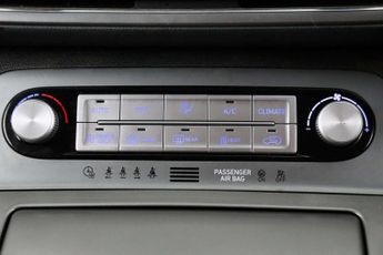 Hyundai KONA 39kWh Premium SUV 5dr Electric Auto (10.5kW Charger) (136 ps)