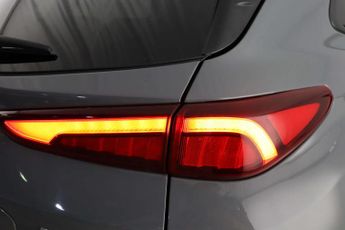 Hyundai KONA 39kWh Premium SUV 5dr Electric Auto (10.5kW Charger) (136 ps)