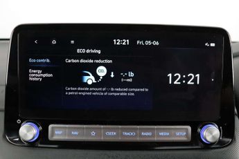 Hyundai KONA 39kWh Premium SUV 5dr Electric Auto (10.5kW Charger) (136 ps)
