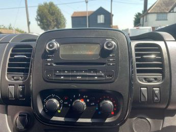 VAUXHALL VIVARO 1.6 Vivaro 2700 Sportive CDTi