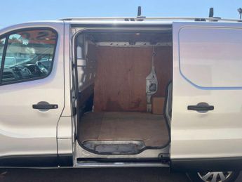 VAUXHALL VIVARO 1.6 Vivaro 2700 Sportive CDTi