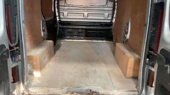 VAUXHALL VIVARO 1.6 Vivaro 2700 Sportive CDTi