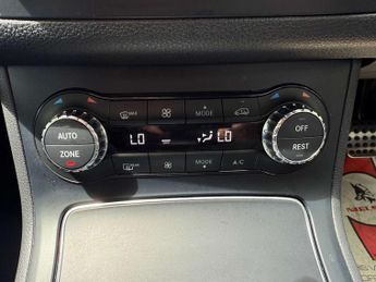 Mercedes-Benz B-CLASS 1.5 B 180 AMG Line Premium D Auto 5dr