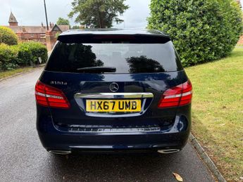 Mercedes-Benz B-CLASS 1.5 B 180 AMG Line Premium D Auto 5dr