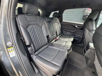 Audi SQ7 4.0 TFSI V8 Black Edition SUV 5dr Petrol Tiptronic quattro Euro 