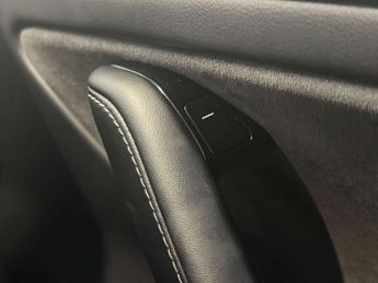 TESLA MODEL 3 Model 3 Long Range AWD 4WD 4dr
