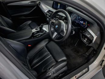BMW 5 SERIES 3.0 530d M Sport Auto 4dr